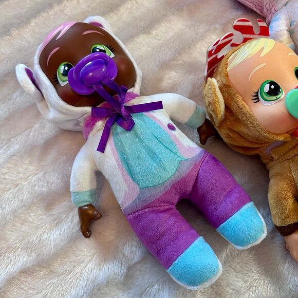 Cry Babies Tiny Cuddles Holly Jolly Edition 3-pack - Picture 2 of 8